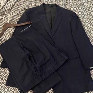 Navy Blue Tailored Fit Jos. A Banks Suit Jacket and Pants